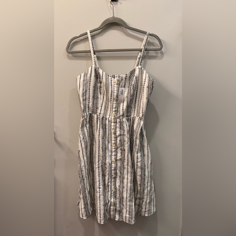 NWT Old Navy Patterned Button-Down Summer Dress - Size M